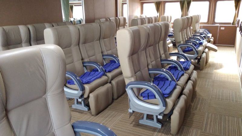 Ghế VIP trên tàu Trưng Nhị