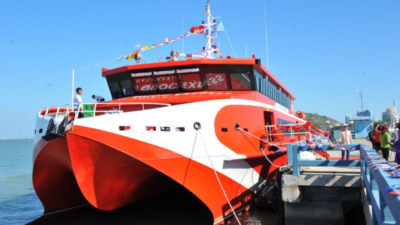 Mũi tàu hai thân Côn Đảo Express 36